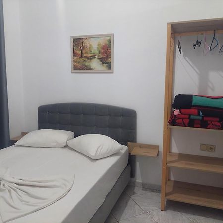 Casa Mia Economy Condos Саранда Екстер'єр фото
